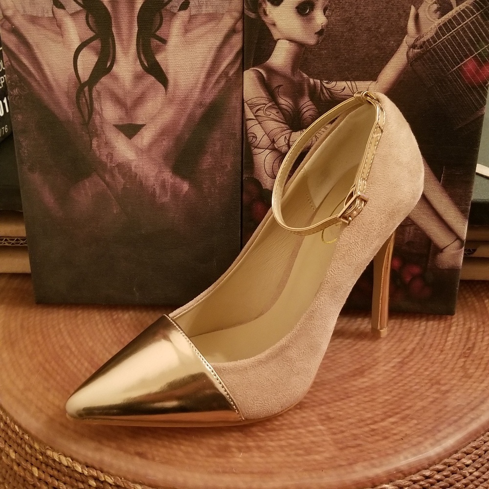 Blues. Gold and Beige pointed toe Stilettos
